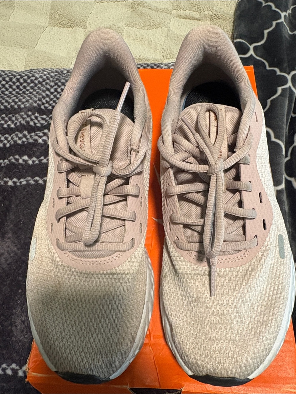 Nike light pink sneakers